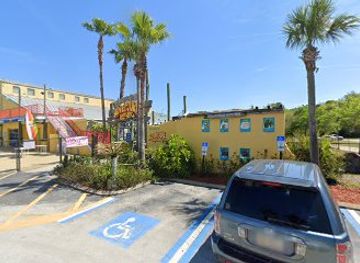 florida/jacksonville/jacksonville-beach/attraction/gator-alley