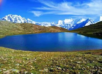 pakistan/gilgit-baltistan/attraction/bagh-rustum-huts-and-camping-site