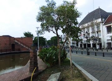 indonesia/semarang/kota-lama/attraction/rumah-pompa-kota-lama