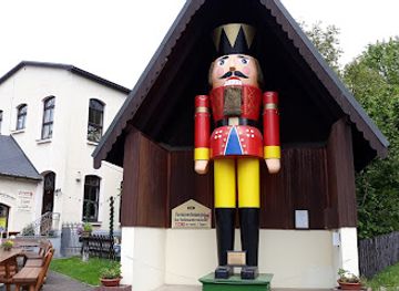 germany/ore-mountains/attraction/muzeum-louskacku-nussknackermuseum