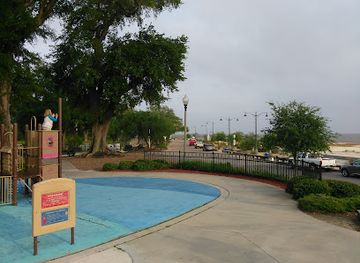 mississippi/the-gulf-coast/attraction/fort-maurepas-city-park-nature-preserve