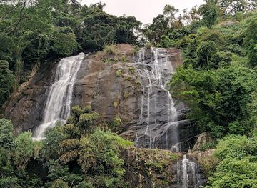 sri-lanka/kandy-district/attraction/hunnasgiriya-water-fall