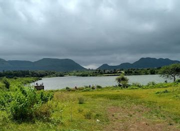 india/nashik/trimbak-road/attraction/mahiravani-waterfall