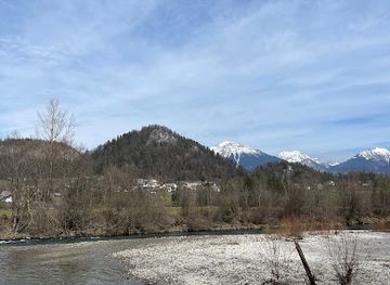 slovenia/bled/attraction/stonebeach