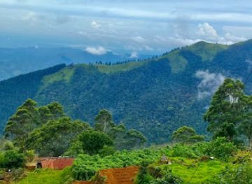 sri-lanka/horton-plains-national-park/attraction/devil-s-staircase-junction