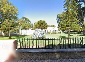 portugal/cascais/attraction/lixo-do-mar-bordalo-ii