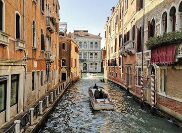 italy/venice/attraction/strada-nova