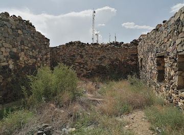 saudi-arabia/abha/attraction/shamsan-historical-castle
