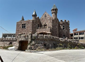 mexico/central-mexico/attraction/castillo-ortega-douglas