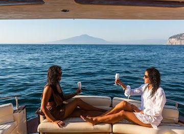 italy/sorrento/attraction/restart-boat-luxury-experience-at-sea