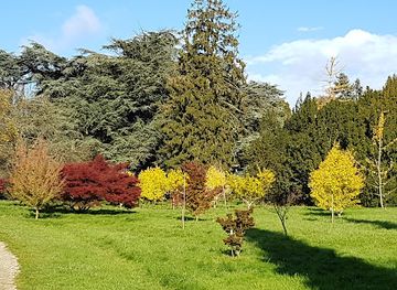 france/versailles/attraction/versailles-chevreloup-arboretum