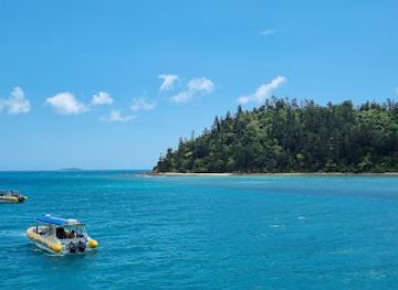 australia/whitsunday-islands/attraction/tongue-bay