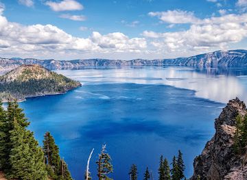 oregon/rogue-valley/attraction/rim-village-visitor-center