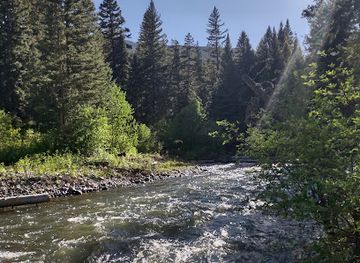 montana/absaroka-beartooth-wilderness/attraction/snowbank-trailhead