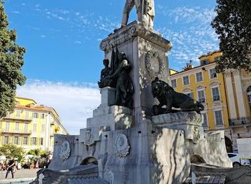 monaco/la-rousse/attraction/place-giuseppe-garibaldi