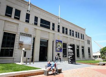 new-zealand/wellington/attraction/city-gallery-wellington