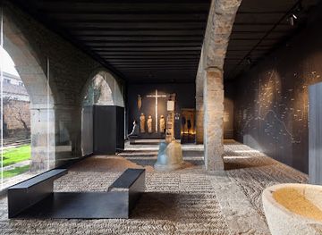 spain/navarre/attraction/pamplona-cathedral-occidens