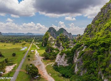 cambodia/kandal/attraction/kampong-trach-water-cave