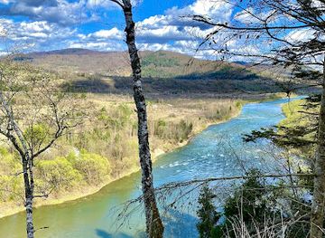 ukraine/skole-beskids/attraction/kremeni-nad-meandrom-r-stryy
