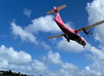sint-maarten/simpson-bay-lagoon/attraction/strand-am-flughafen