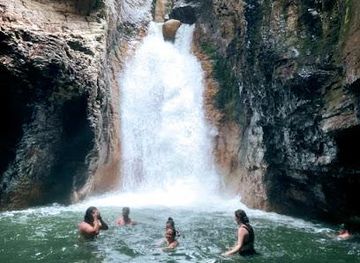 costa-rica/guanacaste/attraction/la-leona-waterfall-adventure-hike