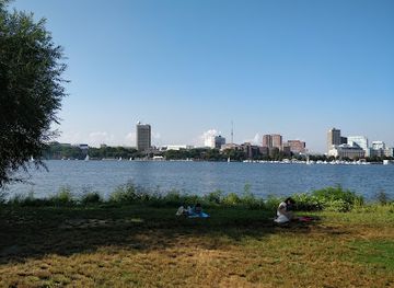 massachusetts/the-islands/attraction/harvard-bridge