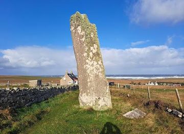 united-kingdom/isle-of-lewis/attraction/clach-an-truishal-standing-stone