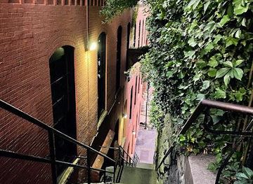 maryland/gaithersburg/attraction/the-exorcist-steps