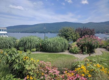 new-york/lake-george/attraction/lake-george-lakefront-walk