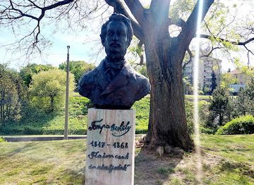 hungary/sopron/attraction/tompa-mihaly-szobor