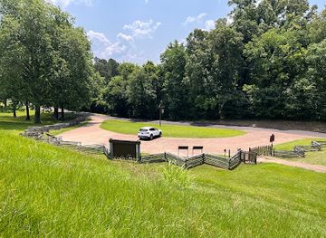 mississippi/the-river-region/attraction/emerald-mound