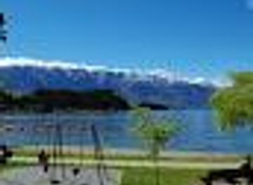 new-zealand/queenstown/attraction/st-omer-park-playground