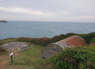 guernsey/torteval/attraction/saints-bay-battery-right