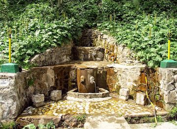 romania/arges/attraction/fantana-lui-george