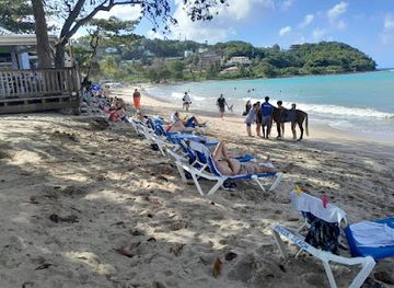 saint-lucia/canaries-quarter/attraction/phills-tours-beach-amenities