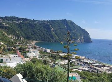 italy/capri/attraction/spiaggia-di-citara