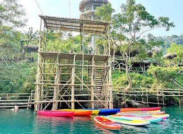 vietnam/phong-nha-ke-bang-national-park/attraction/hava-valley-thung-lung-ngoc-bich