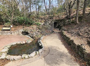 arkansas/ouachita-national-forest/attraction/hot-springs-central-avenue-historical-district