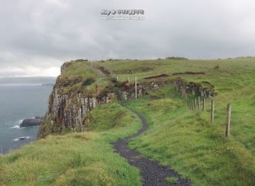 ireland/causeway-coastal-route/attraction/dunseveric-to-giant-causeway-trail-strat