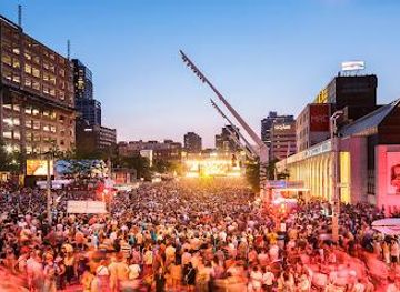 canada/montreal/attraction/quartier-des-spectacles