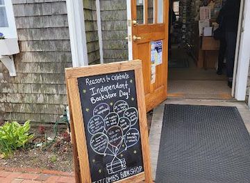 massachusetts/hyannis/attraction/titcomb-s-bookshop