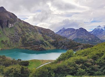 argentina/tierra-del-fuego-national-park/attraction/cueva-de-jimbo