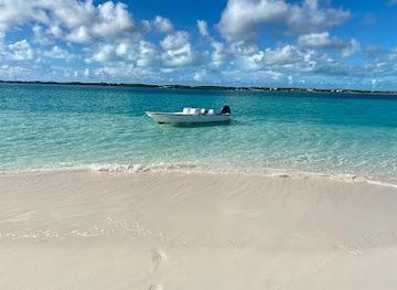 the-bahamas/exuma/attraction/starfish-beach