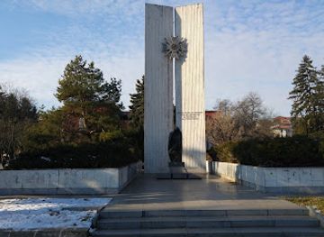 bulgaria/pleven/attraction/pametnik-bratska-mogila