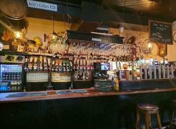 united-kingdom/belfast/attraction/kelly-s-cellars