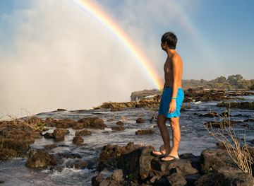 zambia/livingstone/attraction/angel-s-pool-victoria-falls