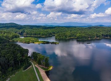 virginia/charlottesville/attraction/ragged-mountain-nature-area