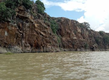 kenya/lake-bogoria/attraction/devils-island