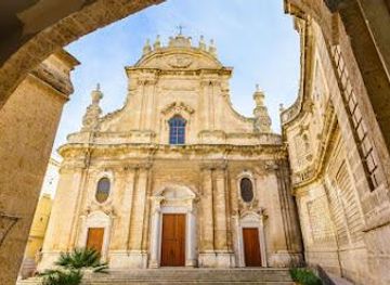 italy/bari/attraction/cattedrale-maria-santissima-della-madia