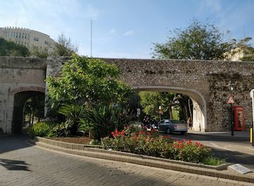 gibraltar/alameda-botanic-gardens/attraction/st-jago-s-arch